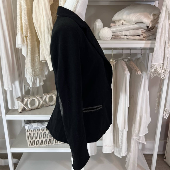 41 Hawthorn size small black jacket with wool shoulder patches & accents #1345 - Picture 2 of 9